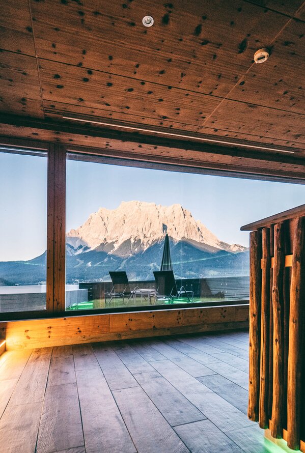 Holzsauna mit Bergblick | Best Alpine Wellness Hotel Post, Tirol