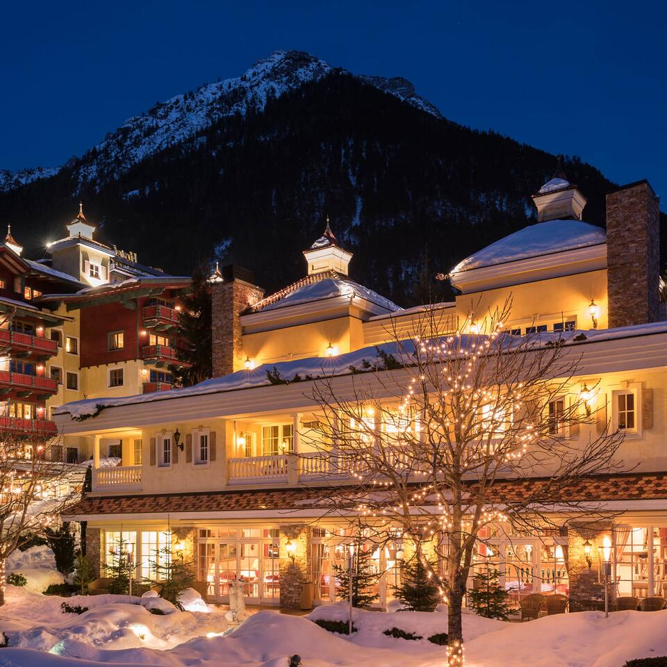 Winter Außenansicht | Best Alpine Wellness Hotel Alpenrose, Achensee