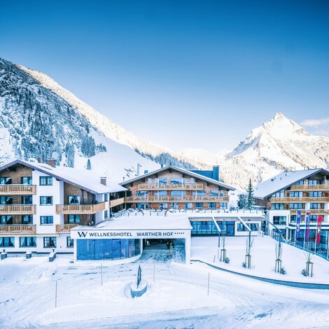 Außenansicht Winter | Wellnesshotel Warther Hof, Arlberg